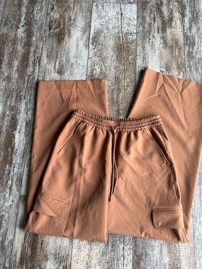 Athleta Wide Leg Cargo Jumpsuit Pants in Warm Tan